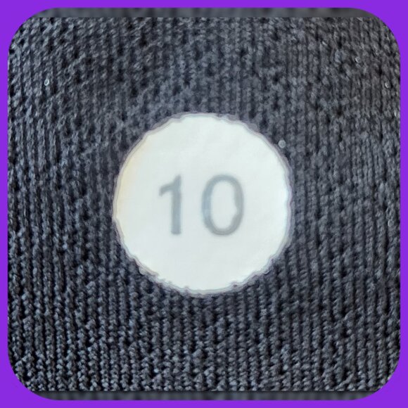 LULULEMON || Empire Waist Workout Top (SIZE 10) - Picture 5 of 5